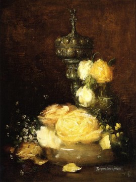 Flores Painting - Cáliz de Plata con Rosas Julian Alden Weir Impresionismo Flores